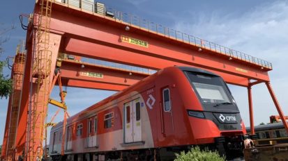 衛(wèi)華起重承擔(dān)南美首條機(jī)場城軌組裝任務(wù)！